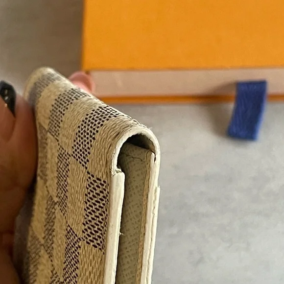 SOLD Authentic Louis Vuitton Card Holder - Picture 12 of 12